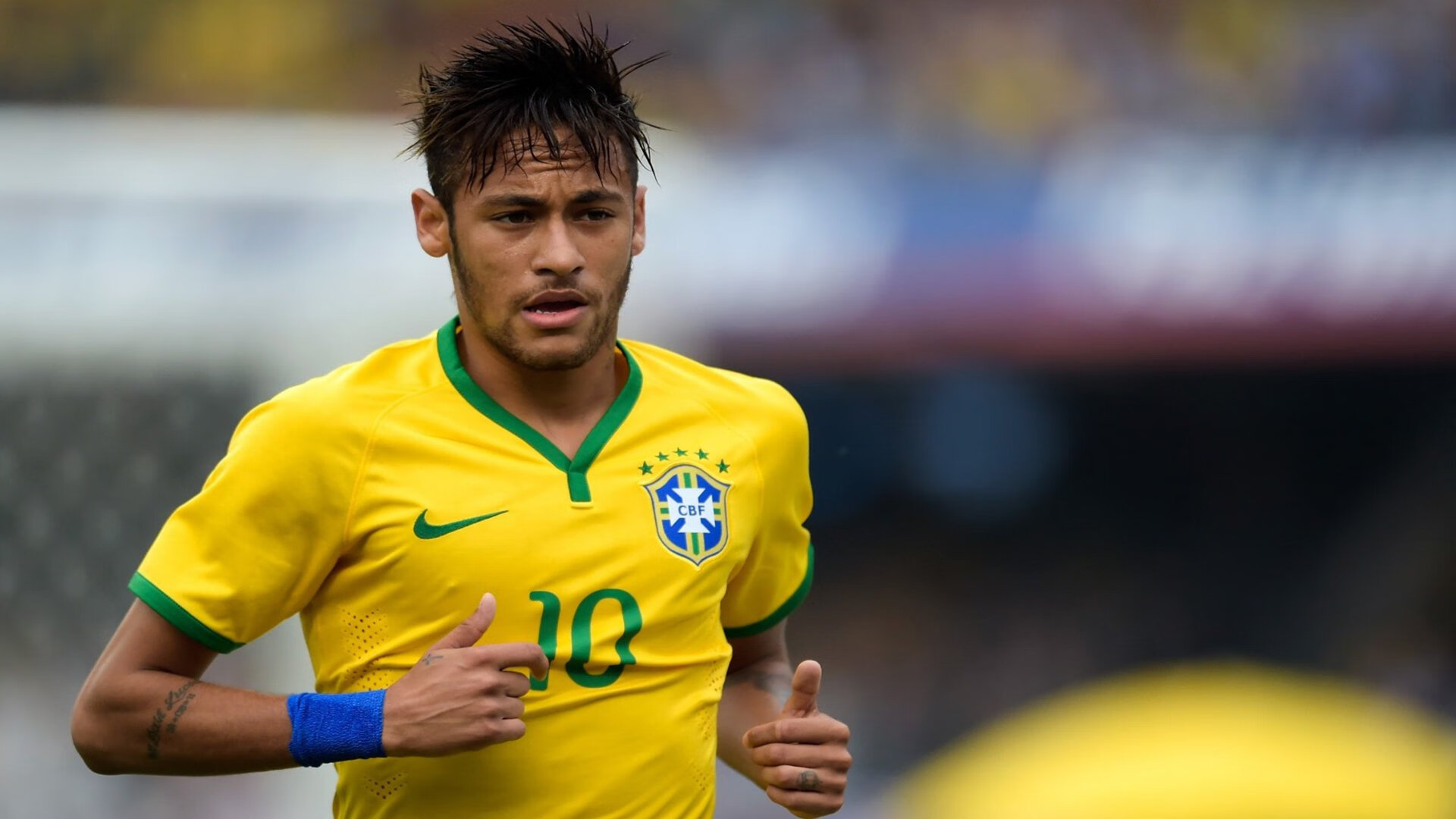 职业联赛鼓励原创球迷口号增强主场独特氛围，球队鼓励